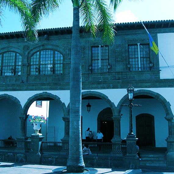 EQUO-La Palma exige a los políticos insulares que también reduzcan sus retribuciones y las publiquen en las webs oficiales de ayuntamientos y Cabildo.